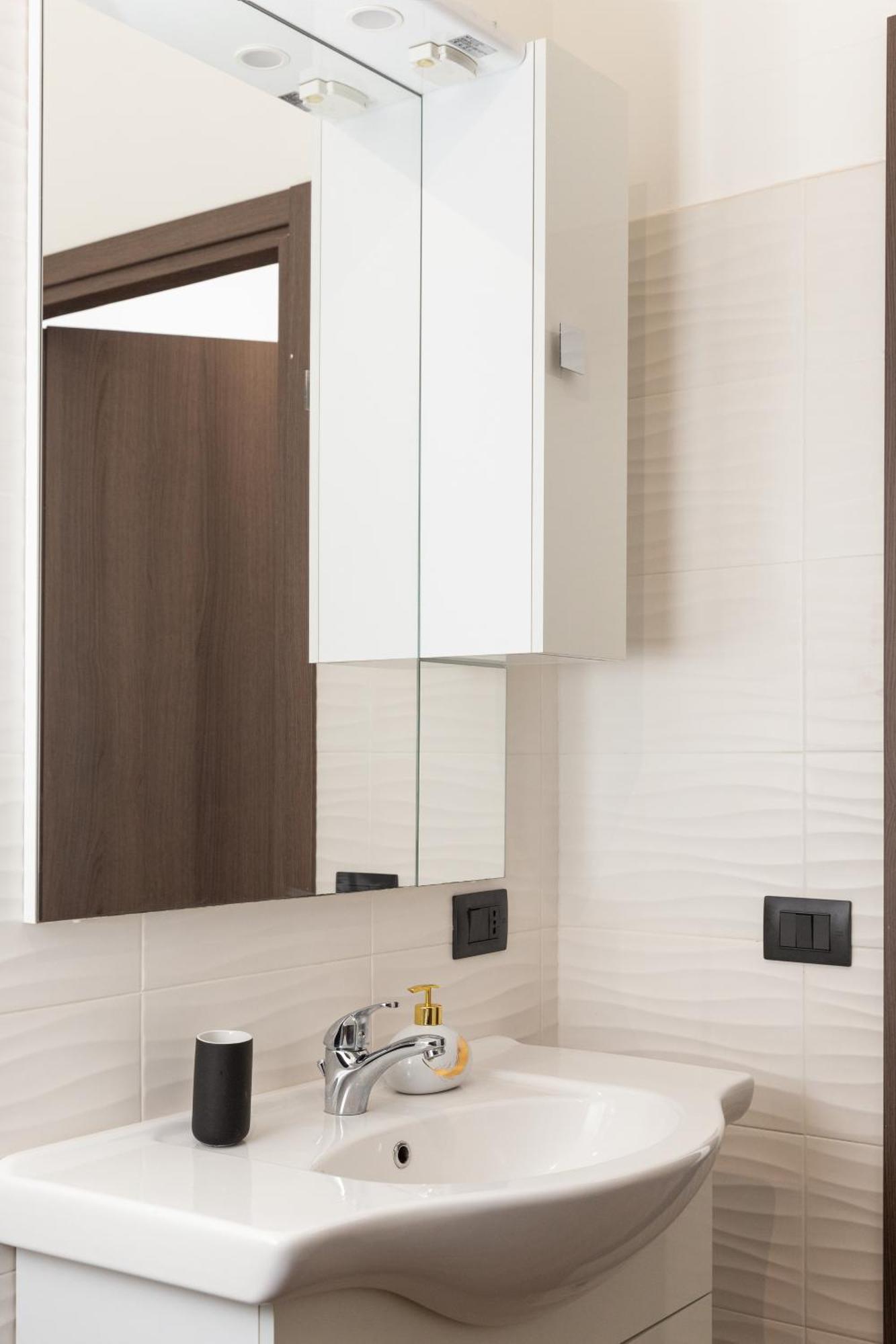 Da Vinci - Exclusive Apartment - Navigli Милано Екстериор снимка